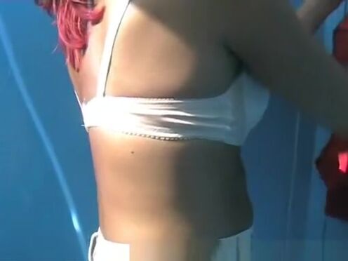 Порно дрочка члена помпой