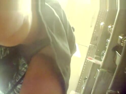 Секс в тюрьме с надзирательницей порно фильм