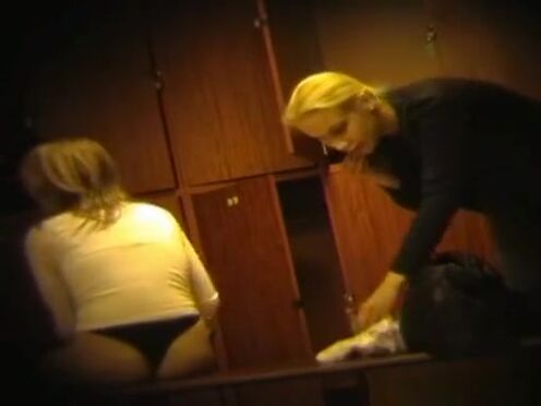 Секс начальница и сотрудница