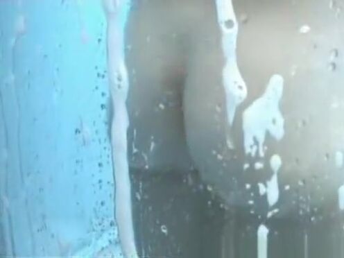 Девушка трахнула спящего парня своей подруги