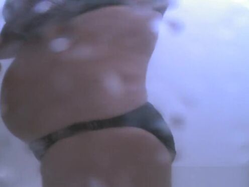 Наглый пацан уломал ее на секс