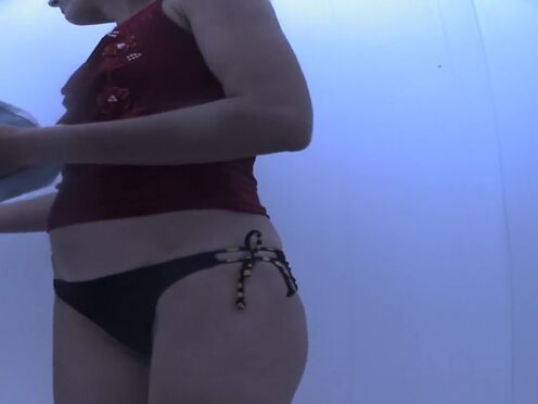 Подружка жены осталась ночевать трахнул обоих