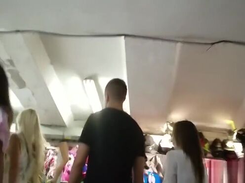 Трахаю замужнюю на работе видео на телефон