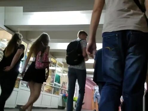 Много мужиков изнасиловали девку порно