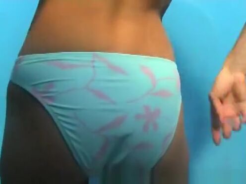 Возбужденный клитор женщины набухшие соски молоко порно