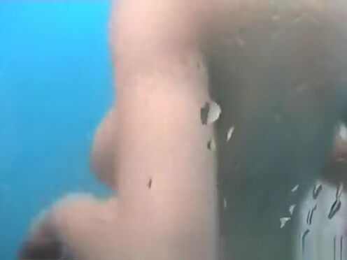 Толстая жена секс втроем на диване