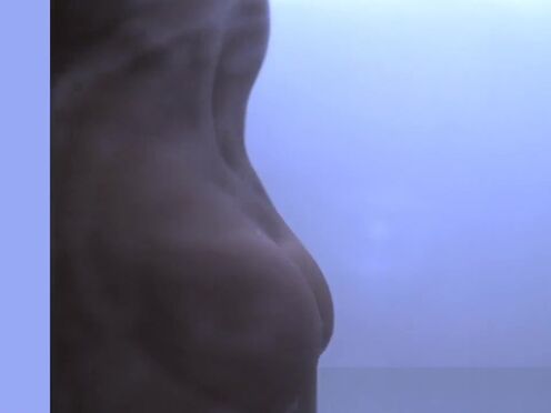 Незабываемый секс с сестрой в кровати