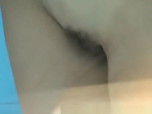 Парень трахнул молоденькую красивую девушку