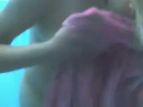 Секс со спящей мачехой в кровати