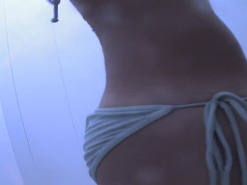 Порно трое парней развели на секс девку