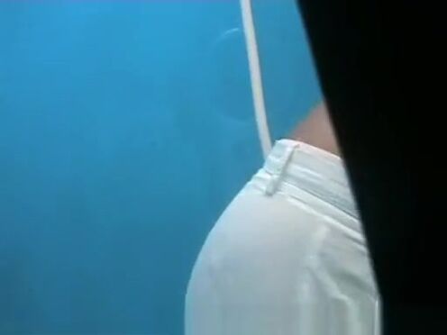 Секс с плотненькой в миссионерской позе