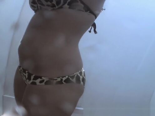 Голые попы женщин раком видео без секса