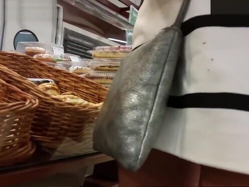 Секс волисни пизда лежит китай дома нету