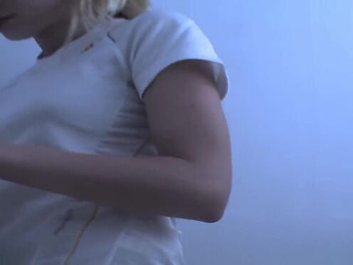 Зять кончил глубоко в рот теще секс