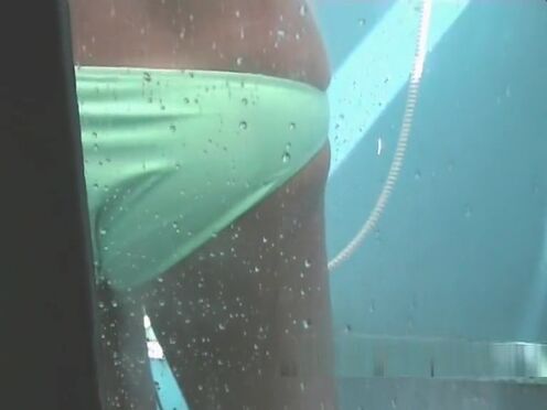 Девушка описалась во сне порно