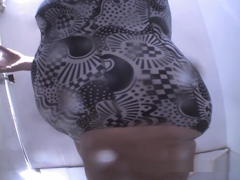 Порно волосатые зрелые лесбиянки струйно кончают