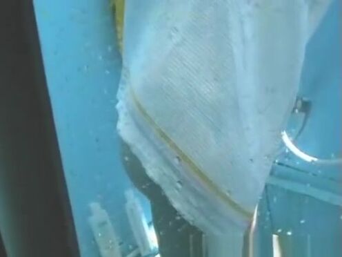 Нечаянный секс с порядочной женщиной под одеялом