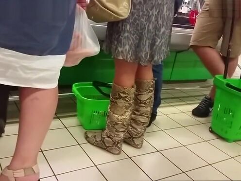 Порно видео девушка ебется и плачет