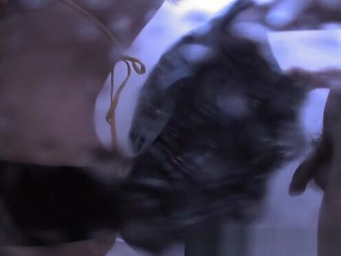 Смотреть видео порно жесткое рукой в писю