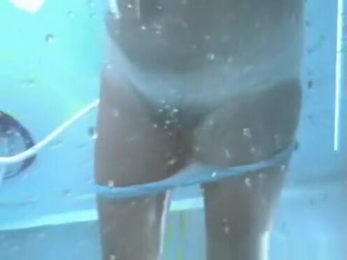 Старая бабка кончает на лицо мужику секс