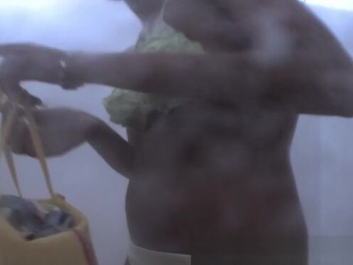 Скачать порно групповой писсинг бисексуалов в рот