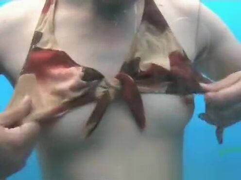 Видео про секс рукой и языком