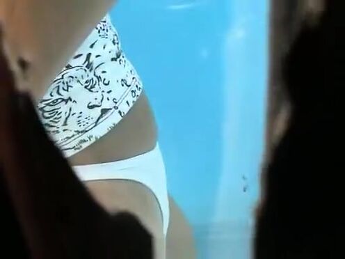 Трахают воровок в подсобке магазина онлайн бесплатно