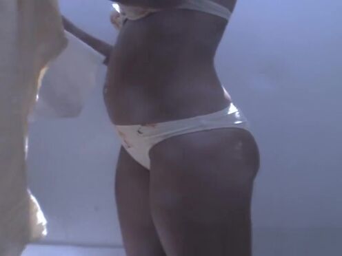 Бритые письки в блестящих колготках порно