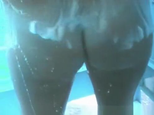 Слизывает мочу с пола порно видео