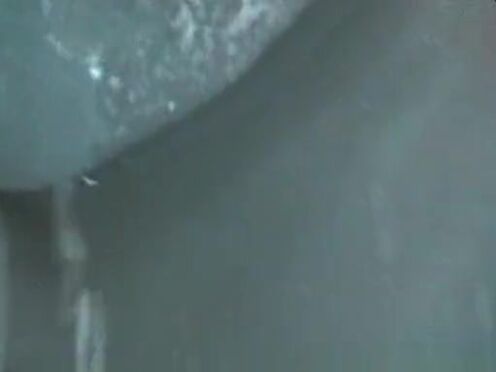 Ебут в сраку разными предметами порно