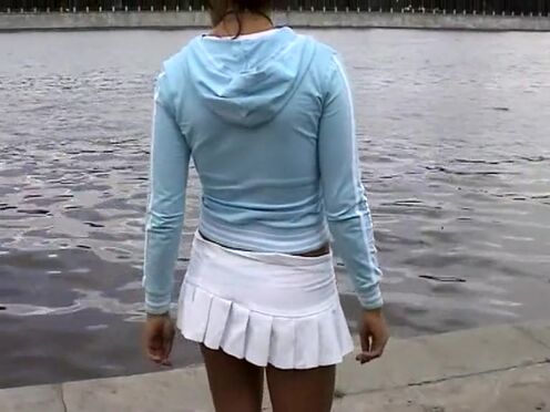 Смотреть порно негры е худенькую девочку