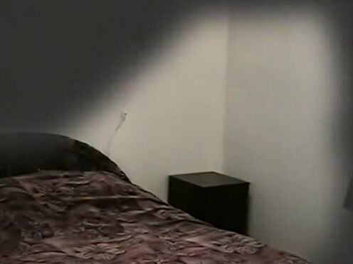 Массажист трахает очаровательных клиенток скрытая камера