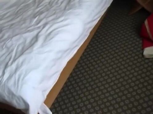 Лесбиянку массажистку клиента трахает со паром