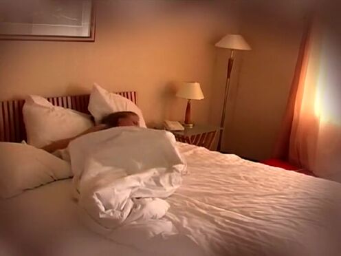 Секс шприц с водой в попу