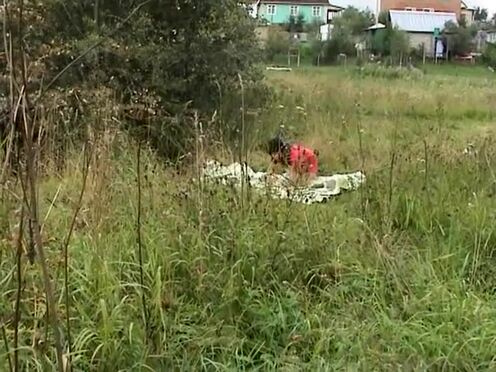 Порно засадила подруге в анус пальцы лесби