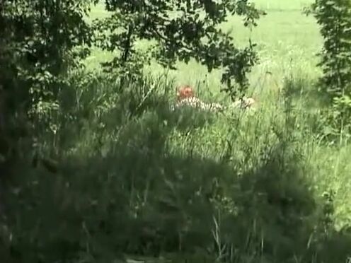 Мама застряла на столе сын воспользовался трахнул