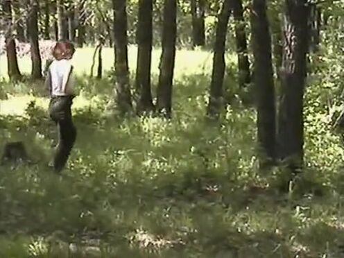 Соседка застряла а парень ее трахнул