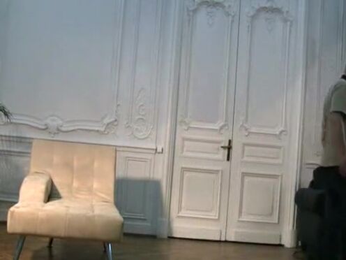 Насильно зрелую тетю в попу секс видео