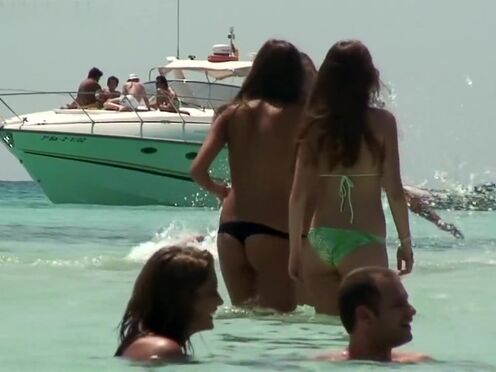 Порно видео подружка лесби делает массаж