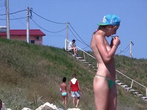 Секс видео дырка в трусах