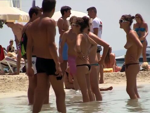 Порно видео кончил маме друга в попу