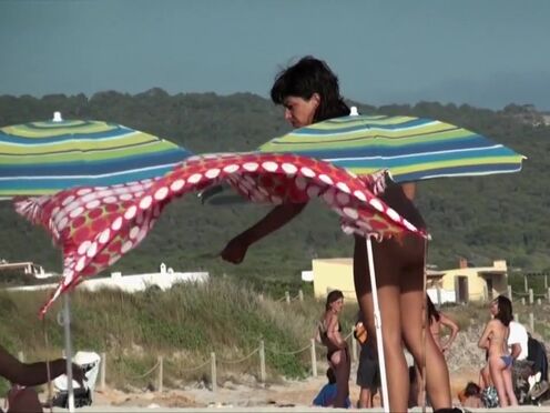 Порно скрытая камера в туалете женская нигерия