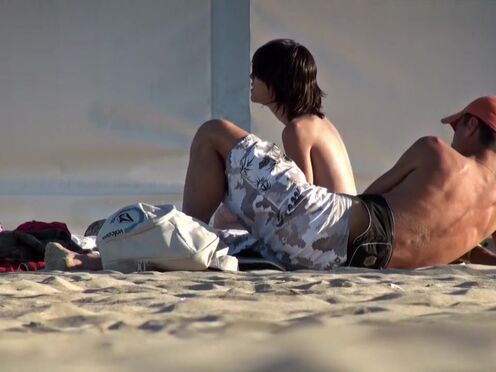 Извращенный групповой анальный секс с писающими дамами