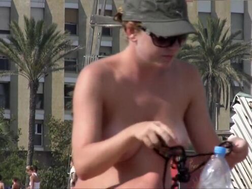 Трахнул мамочку в отеле порно