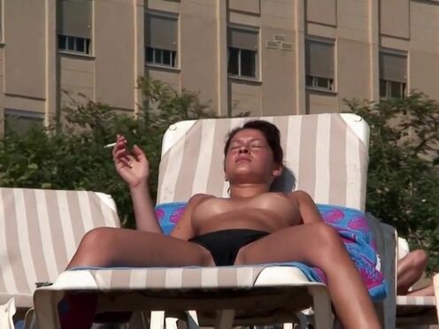 Азиатская порно мама с сыном в душе