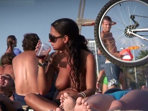 Порно по принуждению мамашу толпой групповое