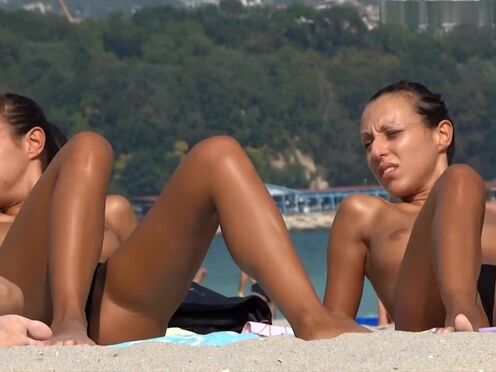 Секс машина и девки в колготках