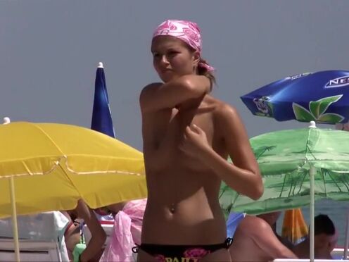 Видео секса под юбкой у мамы