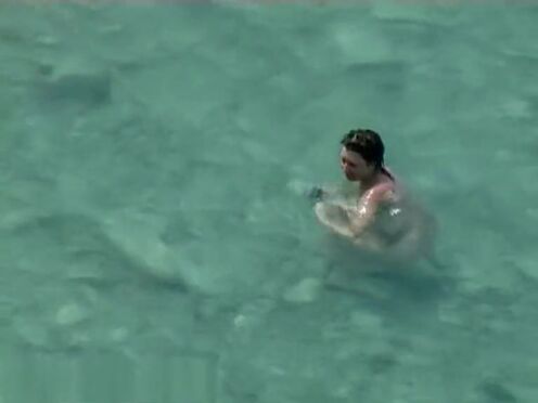 Порно голые перископ школьницы мастурбируют