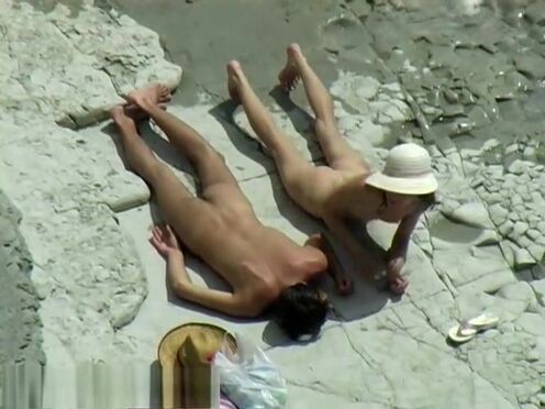 Порно выебал тренершу на лосинах